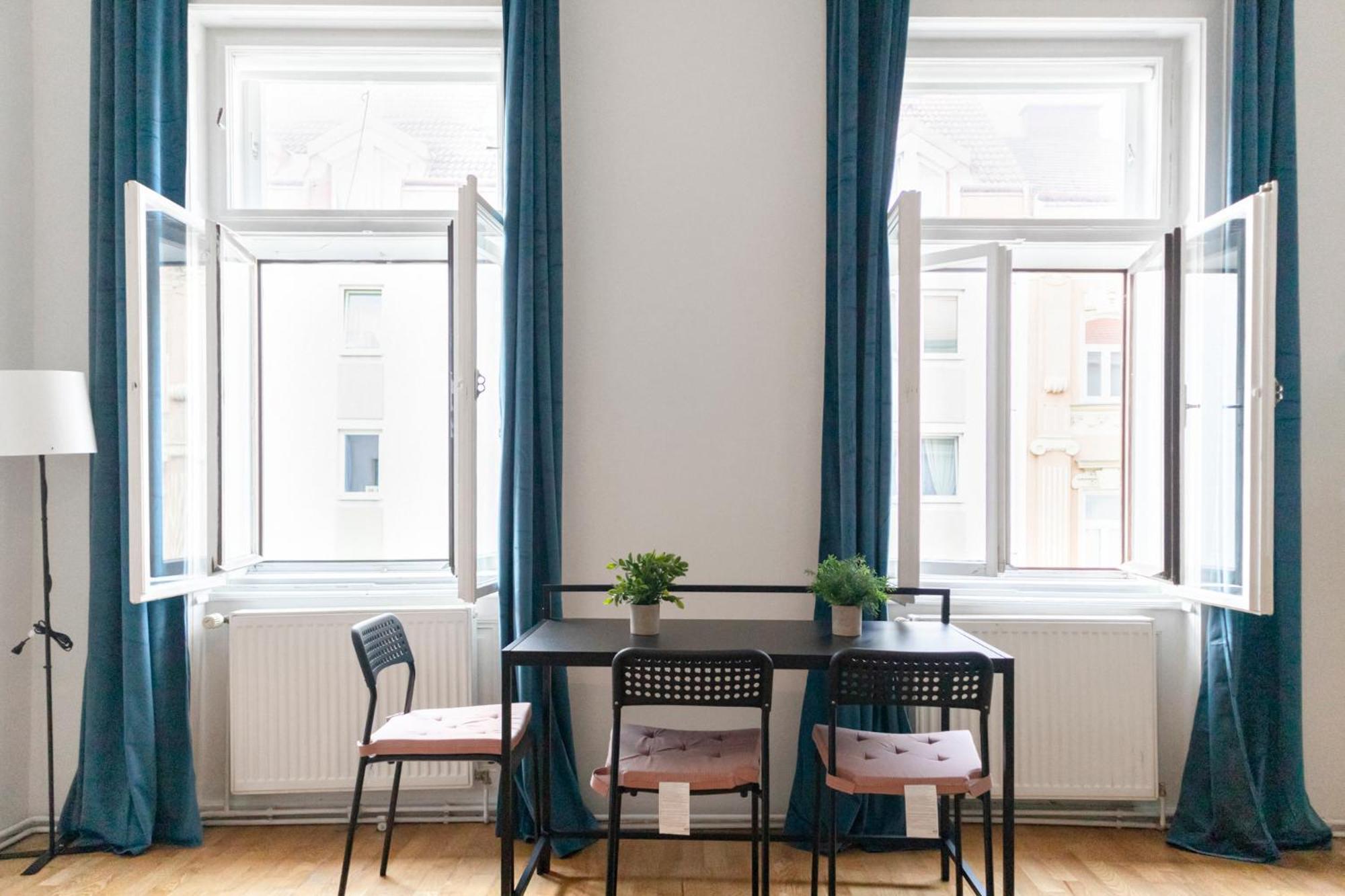 Spacious 3Br Shared Apt. Comfortable And Roomy Wien Eksteriør bilde